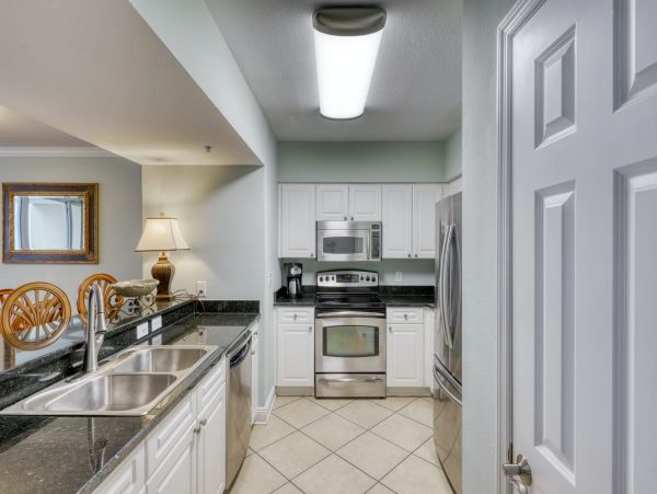 Six Bedroom Gulf Front Rental Condo in Panama City Beach