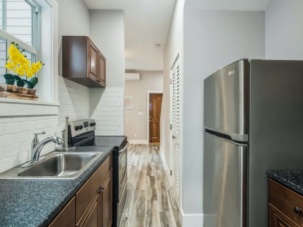 Stylish Home and Guest Hose with Shared Pool in Key West