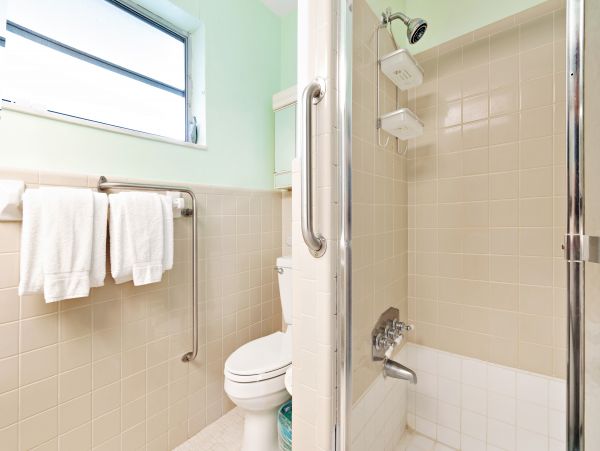 Hollywood Condo 962359