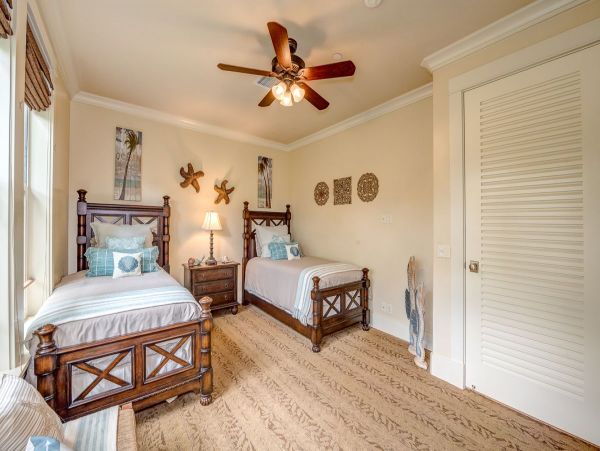 Walk Beach Three Bedroom Rental Condo in Poipu