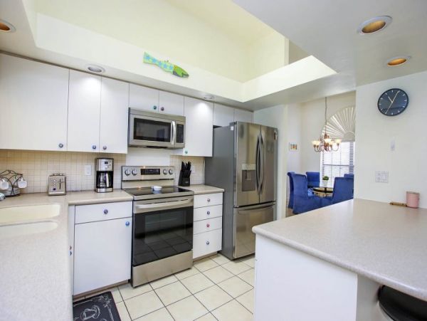 Sanibel Three Bedroom Walk to Beach Vacation Home