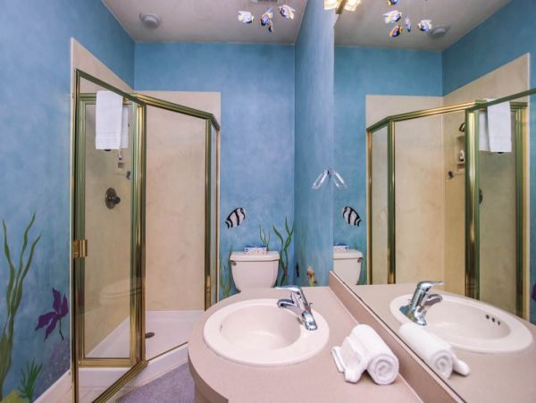 Sanibel Three Bedroom Walk to Beach Vacation Home