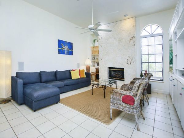 Sanibel Three Bedroom Walk to Beach Vacation Home