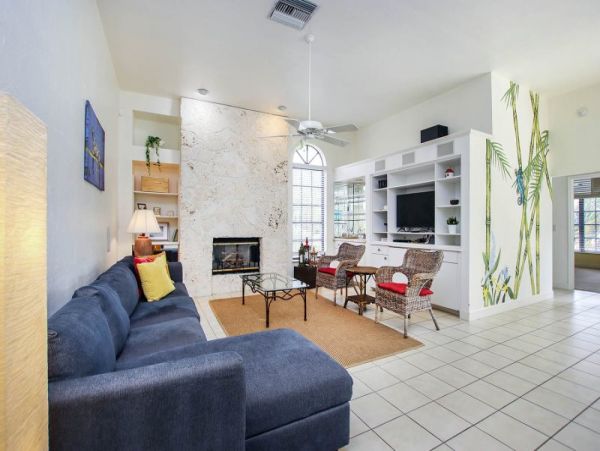 Sanibel Three Bedroom Walk to Beach Vacation Home