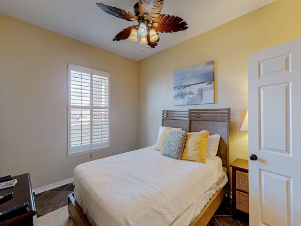 Amazing views Beachfront condo