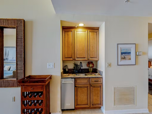 Amazing views Beachfront condo