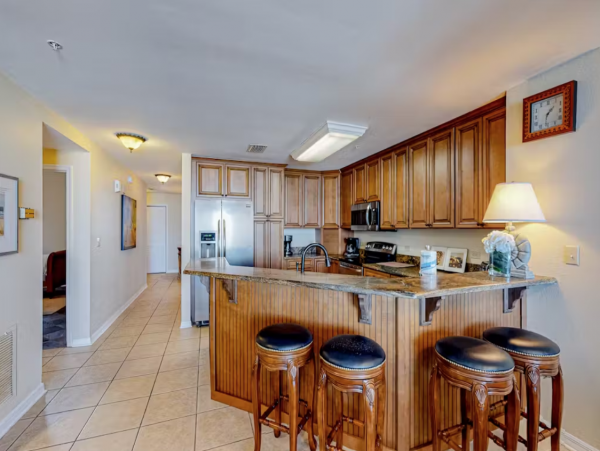 Amazing views Beachfront condo