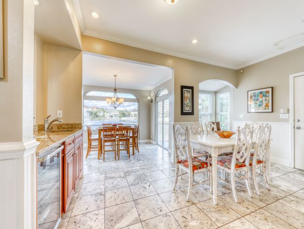 Destin Walk to Beach Four Bedroom Vacation Home