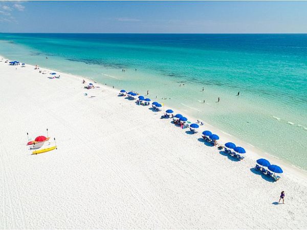 Destin Walk to Beach Four Bedroom Vacation Home