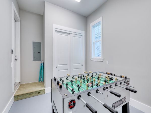 Luxurious Beachfront Vacation Rental with Private Pool
