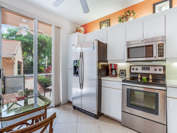 Naples Condo 962446