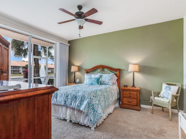 Naples Condo 962446