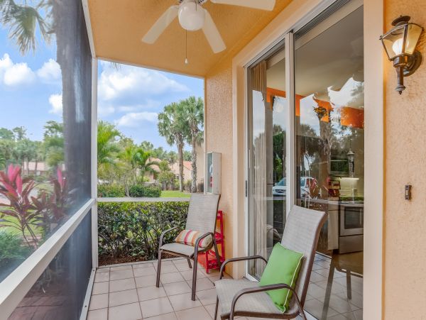 Naples Condo 962446