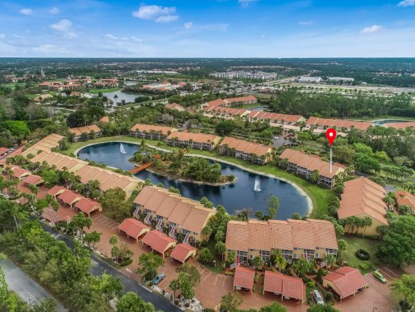 Naples Condo 962446