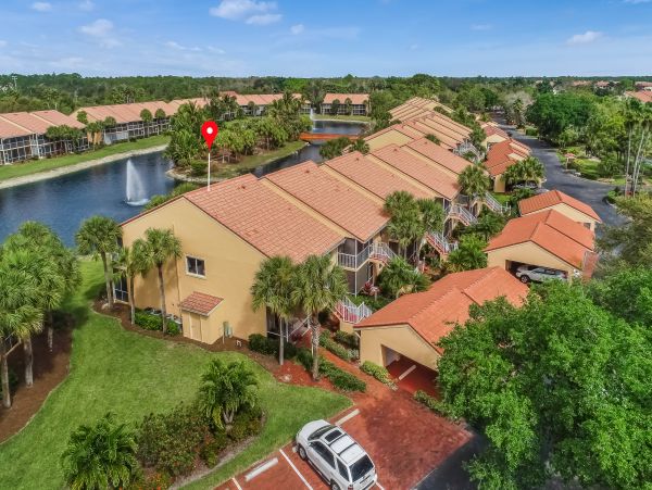 Naples Condo 962446