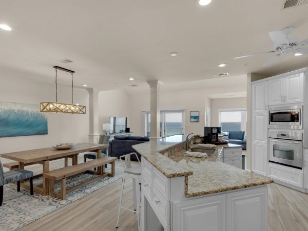 Luxury Vacation Rental  Beachfront Retreat