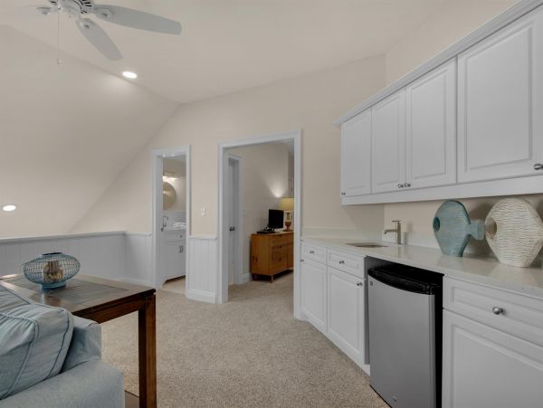 Luxury Vacation Rental  Beachfront Retreat