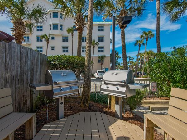 Luxury Vacation Rental  Beachfront Retreat