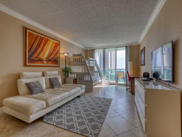 Miami Beach Condo 962463