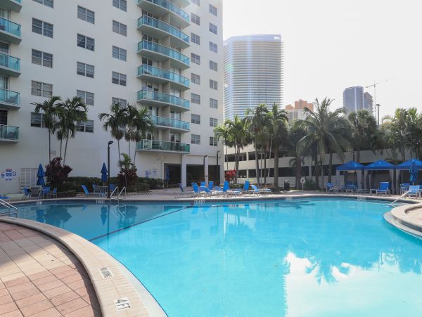 Miami Beach Condo 962463