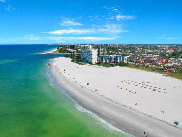 St. Petersburg Condo 962486