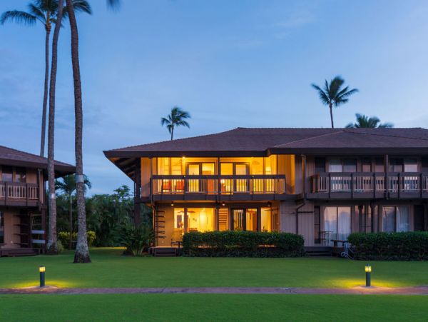 Oceanfront Paia Vacation Townhome