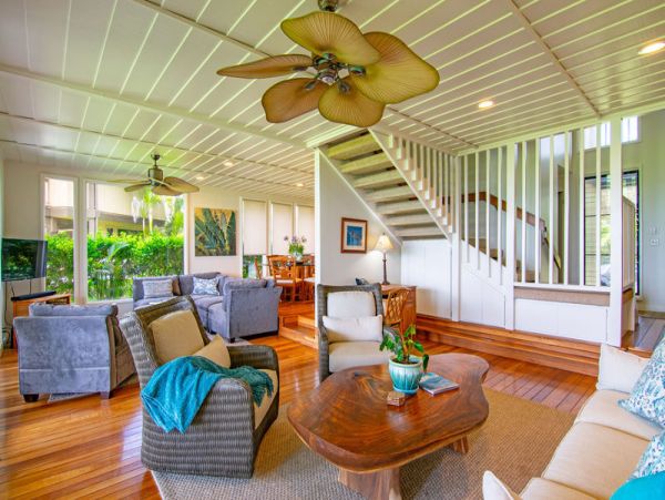Oceanfront Paia Vacation Townhome