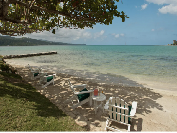 Stunning Luxury  Jamaica Beach Villa Staff, Beach