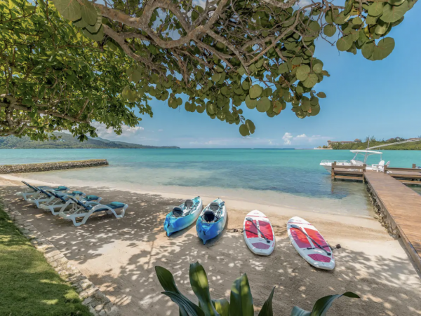 Stunning Luxury  Jamaica Beach Villa Staff, Beach