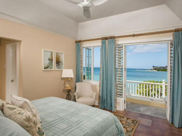 Stunning Luxury  Jamaica Beach Villa Staff, Beach