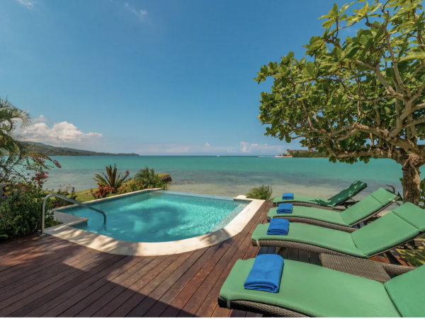 Stunning Luxury  Jamaica Beach Villa Staff, Beach