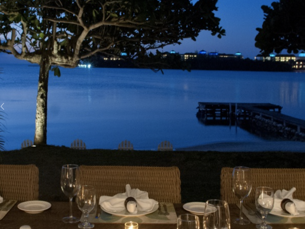 Stunning Luxury  Jamaica Beach Villa Staff, Beach