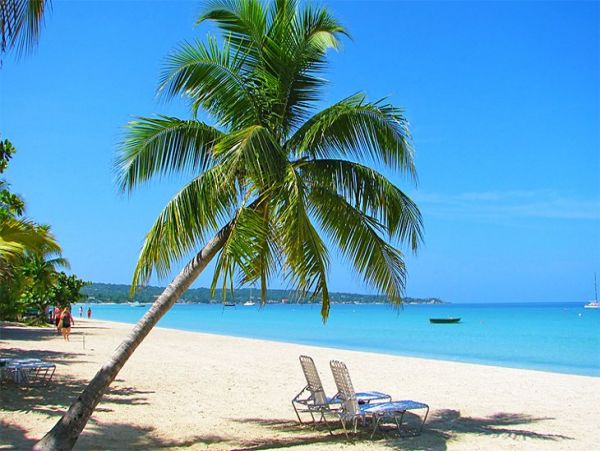 Stunning Luxury  Jamaica Beach Villa Staff, Beach
