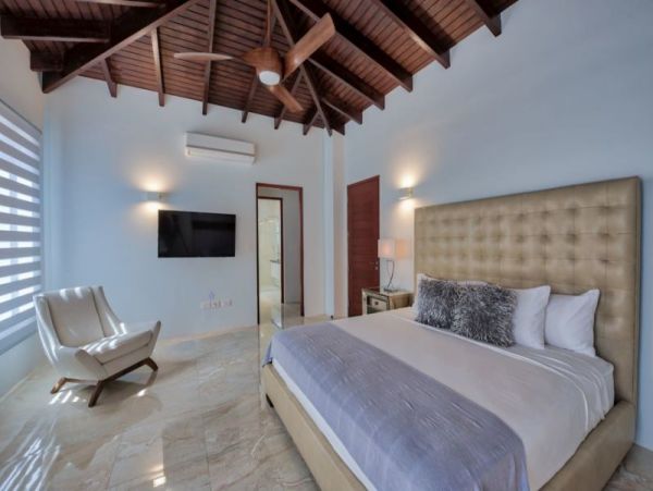 Beautiful Views Saint Maarten Vacation Pool Home