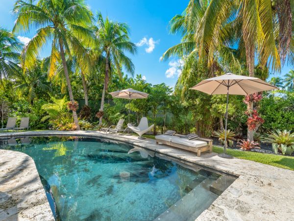 Luxury Miami Vacation Pool Home Short Walk To Beach