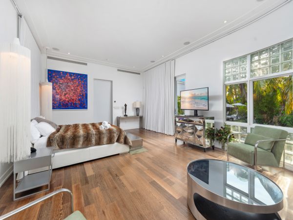 Luxury Miami Vacation Pool Home Short Walk To Beach