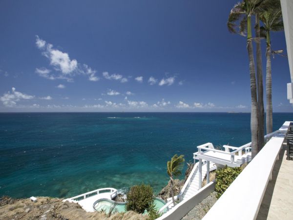 St. Thomas Vacation Rental: Secluded Cliffside Luxury Villa