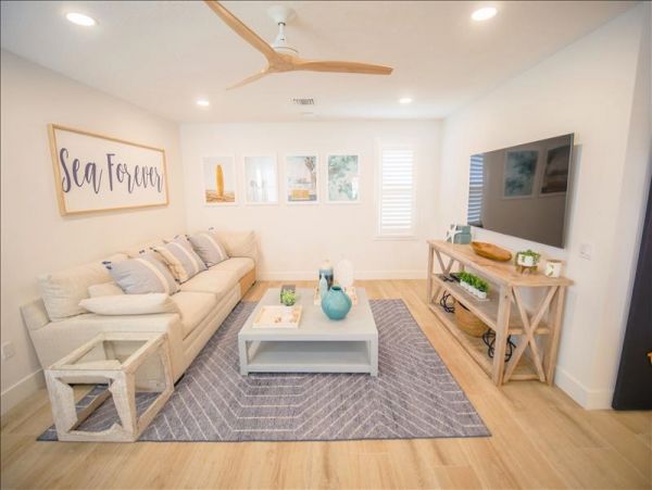 Bradenton Beach Vacation Pool & Spa Home Walk to Beach