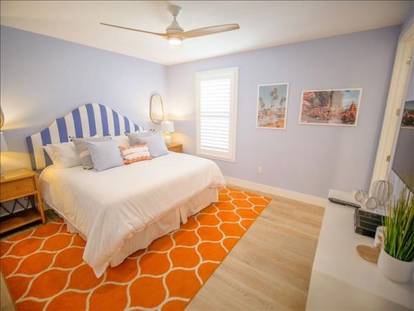 Bradenton Beach Vacation Pool & Spa Home Walk to Beach