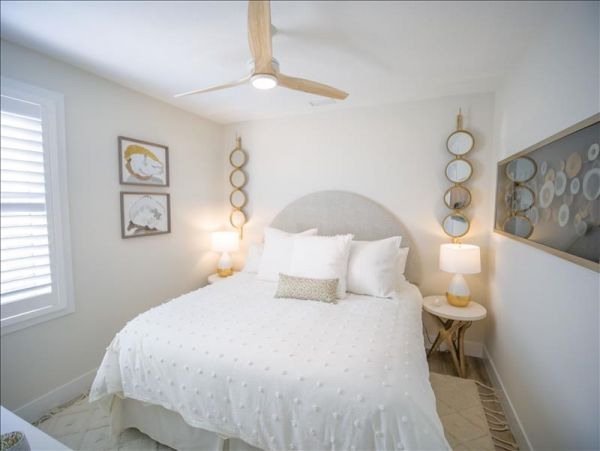 Bradenton Beach Vacation Pool & Spa Home Walk to Beach
