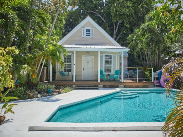 Key West Retreat Three Bedrooms Private Pool Walk To Beach
