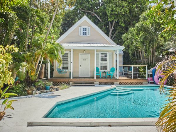 Key West Retreat Three Bedrooms Private Pool Walk To Beach