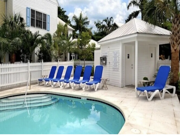 Lovely Key West 2 Bedroom Vacation Getaway
