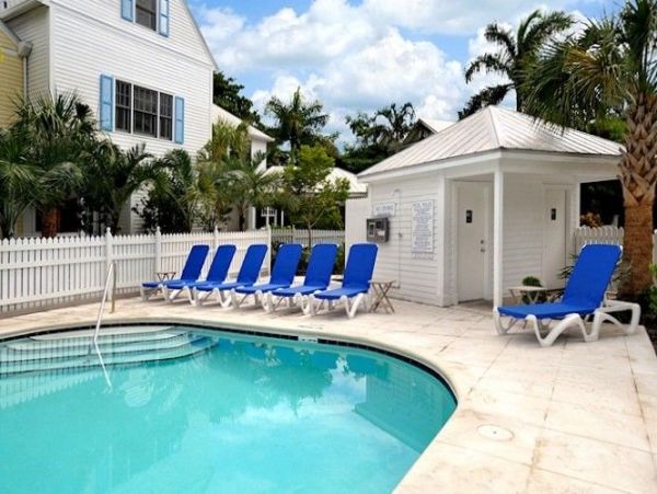 Lovely Key West 2 Bedroom Vacation Getaway