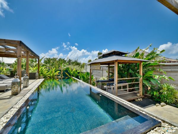 Guadeloupe Home 962601