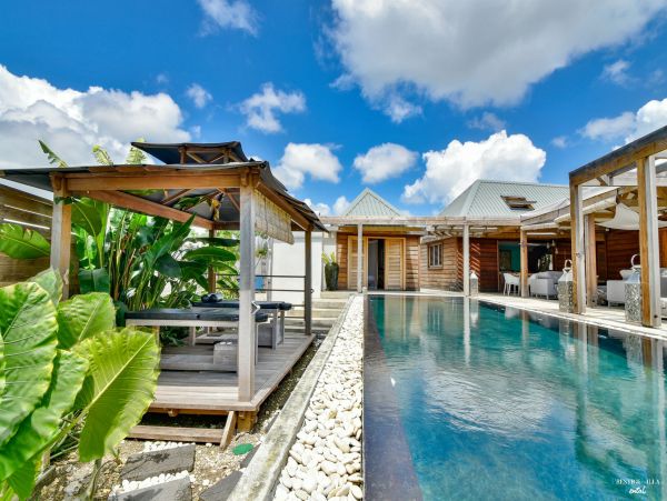 Guadeloupe Home 962601