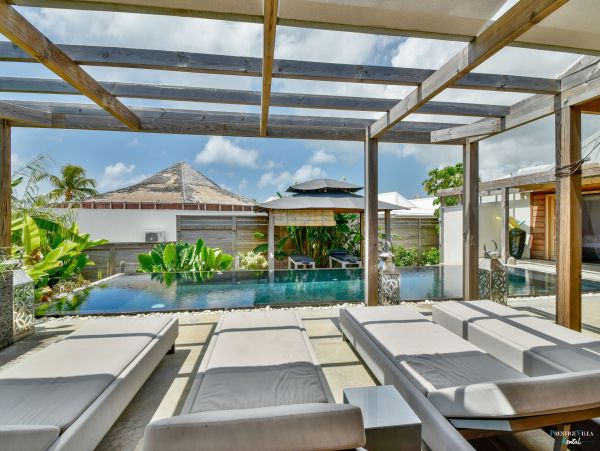 Guadeloupe Home 962601