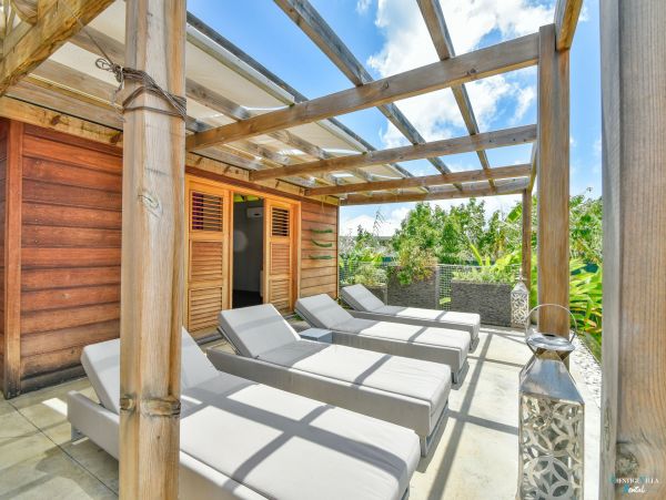 Guadeloupe Home 962601