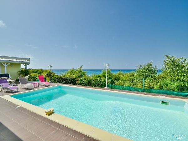 Guadeloupe Home 962604