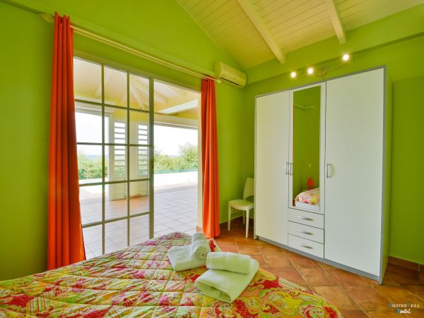 Guadeloupe Home 962604